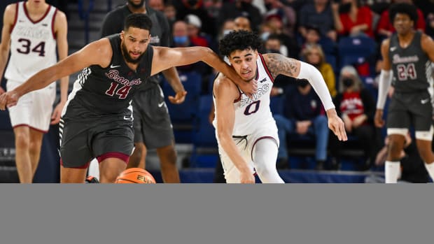 Keshawn Justice (14) was named to the All-WCC second team last season and is set to be a big piece for the Broncos offense.